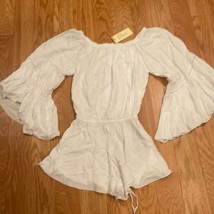 NWT Elan Romper white sz L